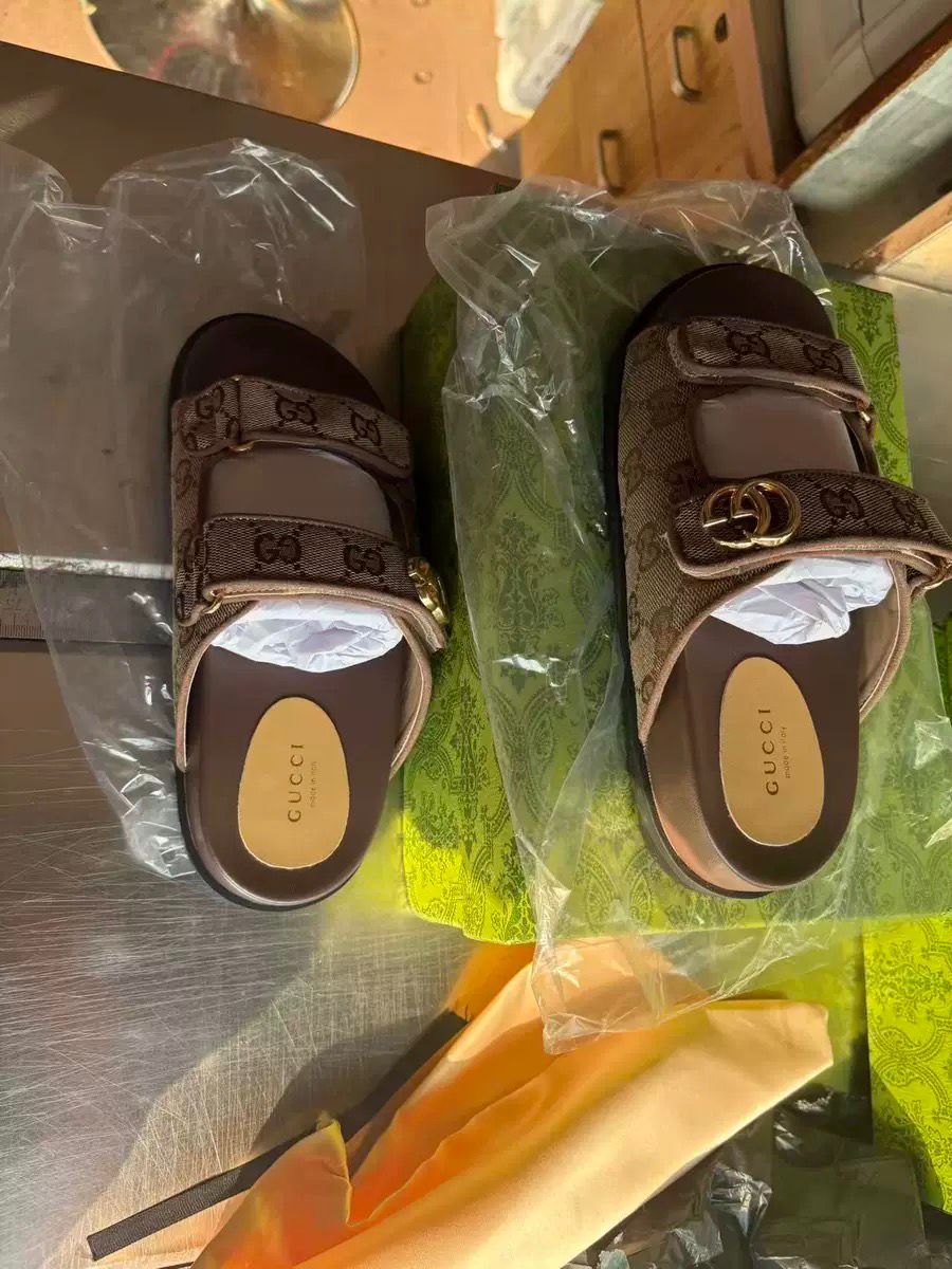Gucci Sandals
